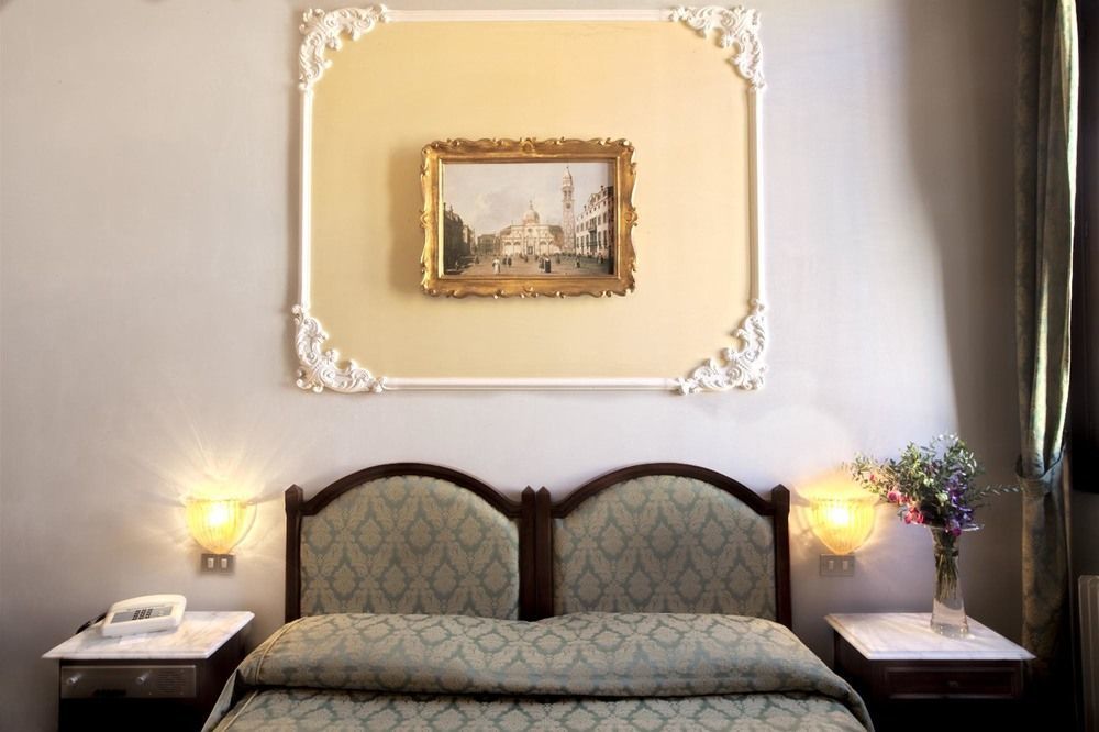 Hotel Pausania Venecia Exterior foto