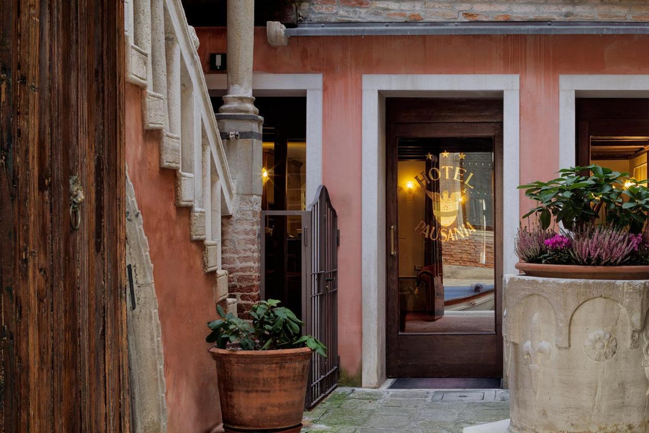 Hotel Pausania Venecia Exterior foto